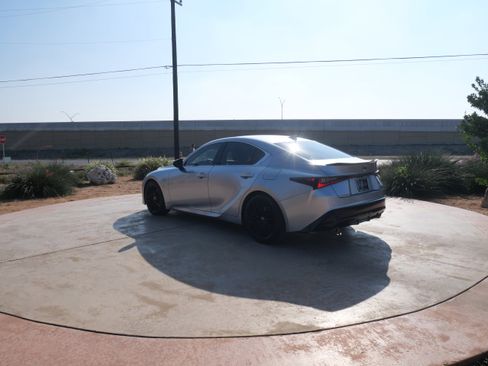 Certified 2022 Lexus IS 350 F Sport w/ Dynamic Handling Package image 4
