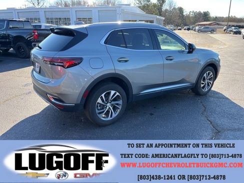 Used 2023 Buick Envision Essence image 3