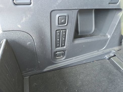 Used 2025 Ford Expedition Tremor AWD/4WD image 9