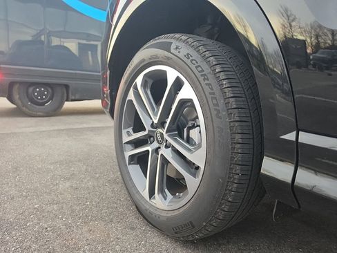 Used 2025 Audi Q5 Premium Plus image 23