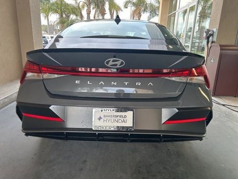 New 2026 Hyundai Elantra SEL Sport Premium image 25