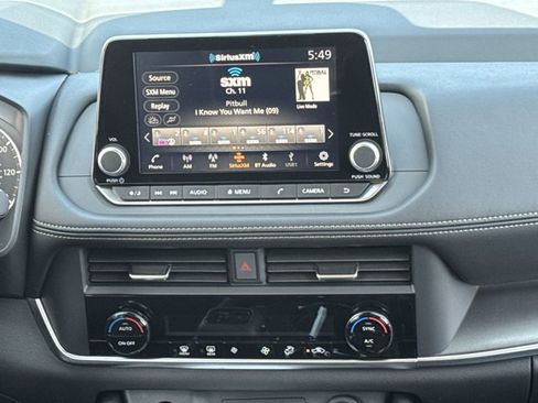 New 2025 Nissan Rogue SV image 22