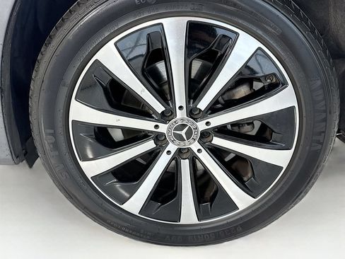 Used 2023 Mercedes-Benz GLB 250 image 31