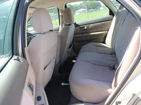 Used 2001 Ford Taurus LX FWD image 14