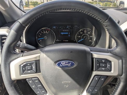 Used 2018 Ford F150 Lariat w/ Equipment Group 501A Mid image 32