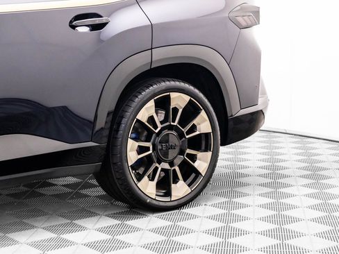 Certified 2023 BMW XM AWD/4WD image 37
