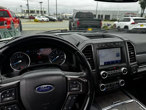 Used 2021 Ford Expedition Limited AWD/4WD image 5