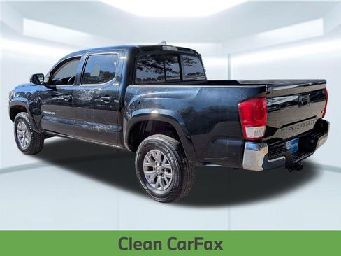 Used 2017 Toyota Tacoma SR5 image 4