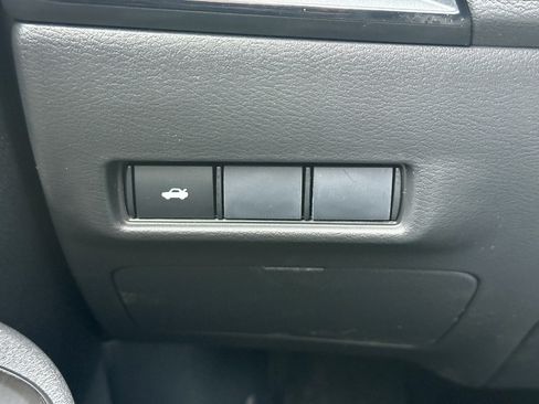 New 2026 Nissan Sentra SR w/ Floor Mat Package FWD image 24