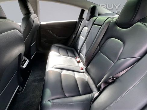 Used 2018 Tesla Model 3 Long Range image 25