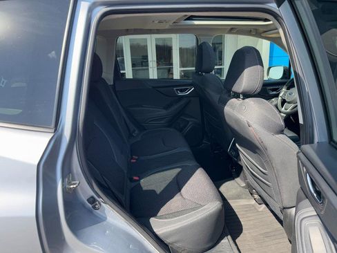 Used 2020 Subaru Forester Premium image 10