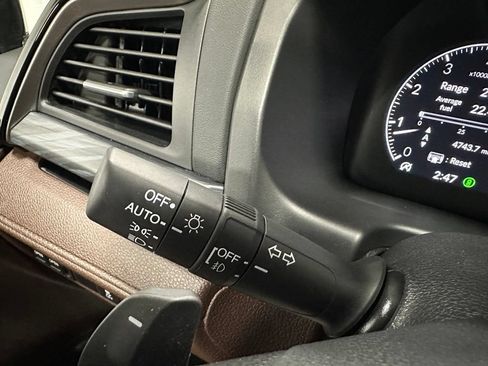 Used 2025 Honda Odyssey Elite image 21
