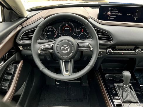 Used 2025 MAZDA CX-30 2.5 Turbo w/ Premium Plus Pkg image 4