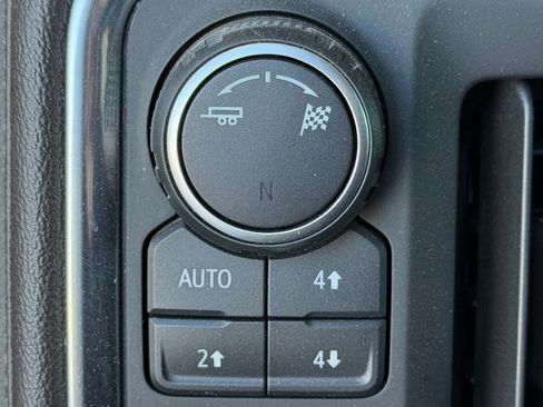 Used 2019 Chevrolet Silverado 1500 LT Trail Boss image 15