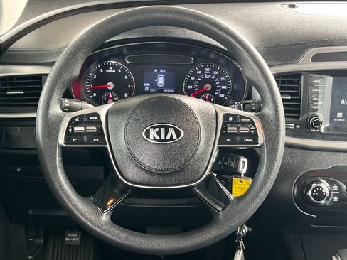 Used 2020 Kia Sorento FWD V6 image 13