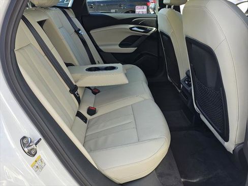 Used 2025 Audi A6 e-tron Premium w/ Convenience Package RWD image 6