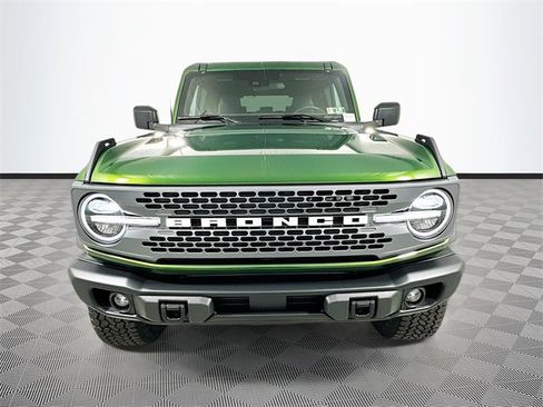 New 2025 Ford Bronco Badlands w/ Sasquatch Package image 2