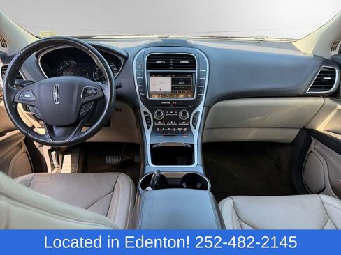 Used 2018 Lincoln MKX Reserve w/ Driver Assistance Package FWD image 11