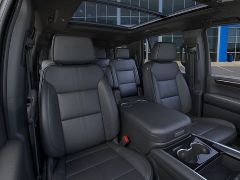 New 2026 Chevrolet Tahoe High Country AWD/4WD image 16