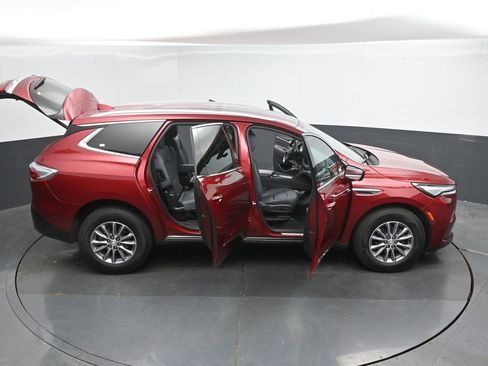 Used 2024 Buick Enclave Premium AWD/4WD image 51
