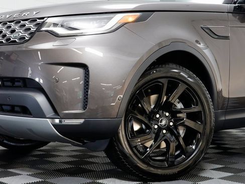 New 2025 Land Rover Discovery S AWD/4WD image 4