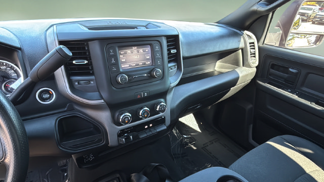 Used 2024 RAM 2500 Tradesman w/ Chrome Appearance Group AWD/4WD image 24