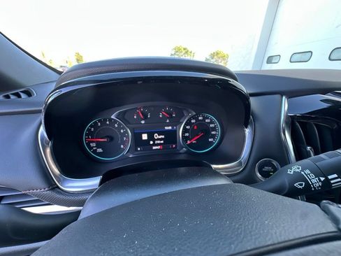 Used 2023 Chevrolet Traverse RS AWD/4WD image 21