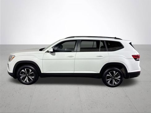 Used 2024 Volkswagen Atlas SE AWD/4WD image 9