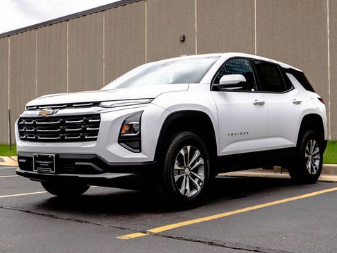 New 2026 Chevrolet Equinox LT FWD image 4