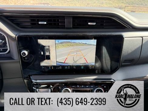 Used 2023 GMC Sierra 1500 AT4 w/ Technology Package image 22