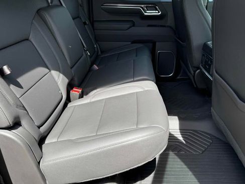 Used 2025 Chevrolet Silverado 1500 LTZ w/ LTZ Premium Package image 17