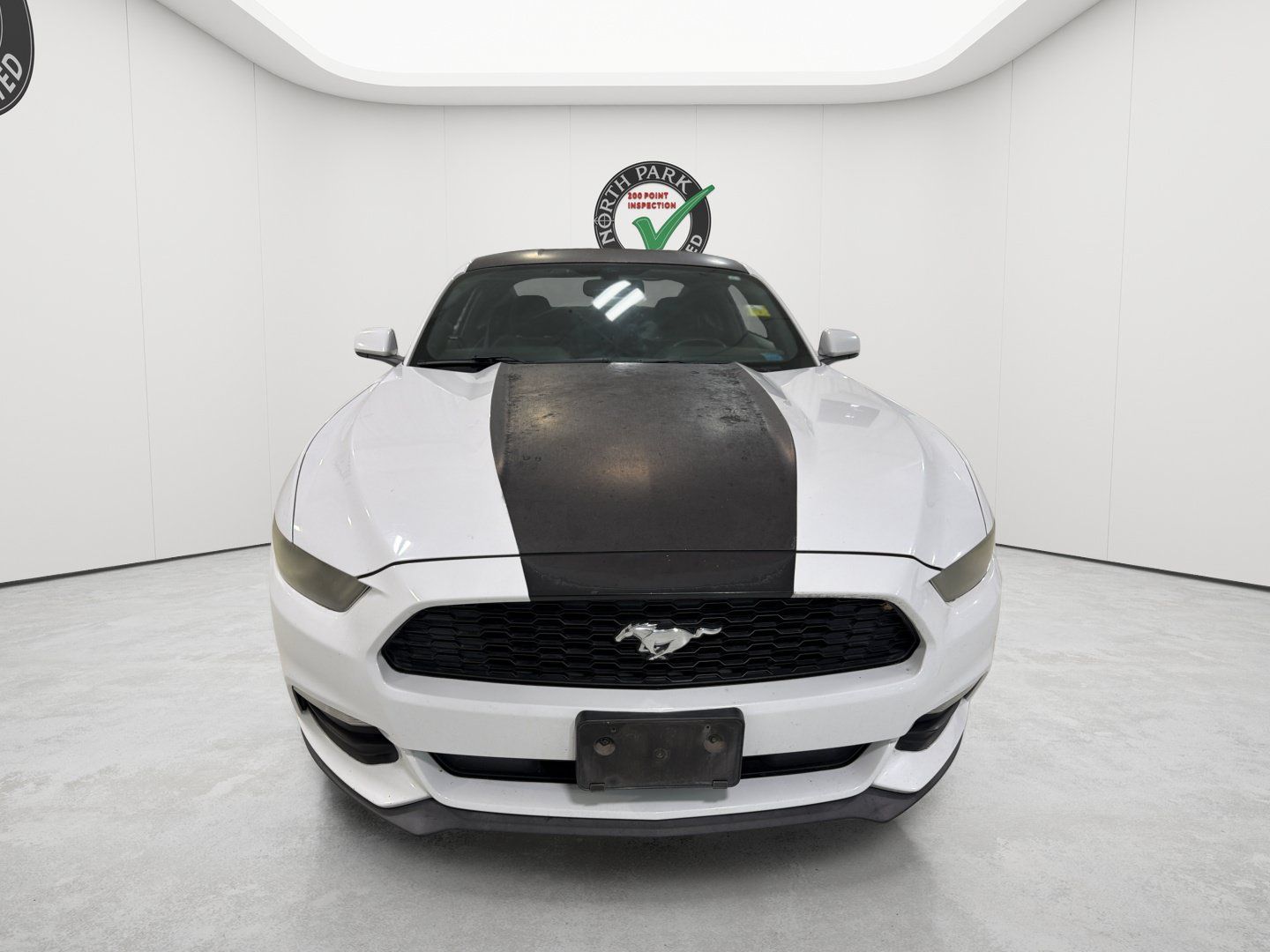 Used 2015 Ford Mustang Coupe RWD image 8