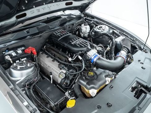 Used 2013 Ford Mustang GT image 32