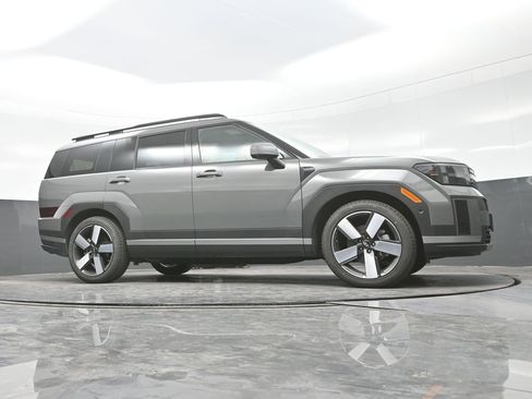 Used 2025 Hyundai Santa Fe Limited image 41