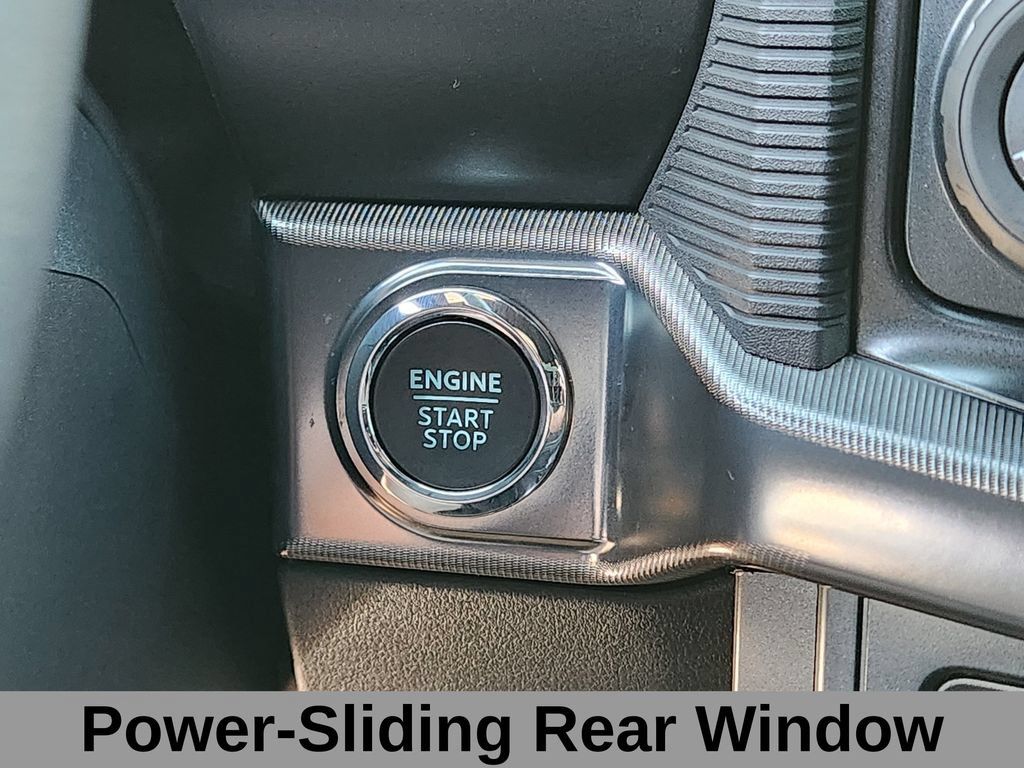 Used 2025 Ford F150 Lariat w/ Equipment Group 502A High AWD/4WD image 30