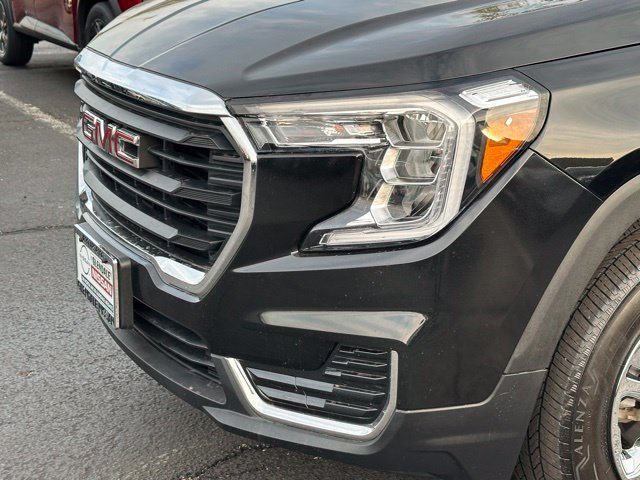 Used 2024 GMC Terrain SLE AWD/4WD image 9