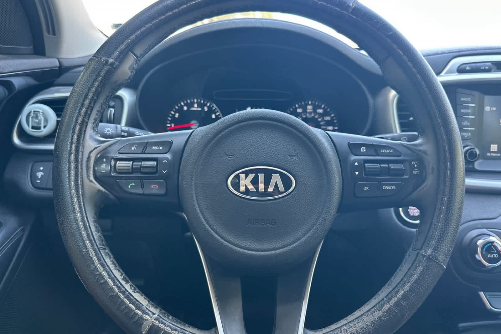Used 2017 Kia Sorento FWD w/ LX Convenience Package image 25