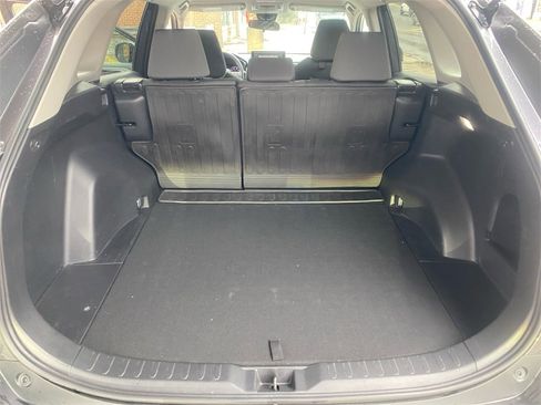 Used 2022 Toyota RAV4 XLE image 11