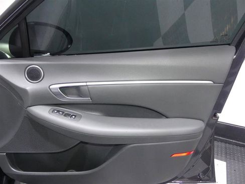 Used 2021 Hyundai Sonata SEL w/ Convenience Package image 19