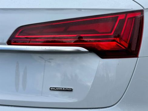Used 2021 Audi Q5 2.0T Premium w/ Convenience Package image 23