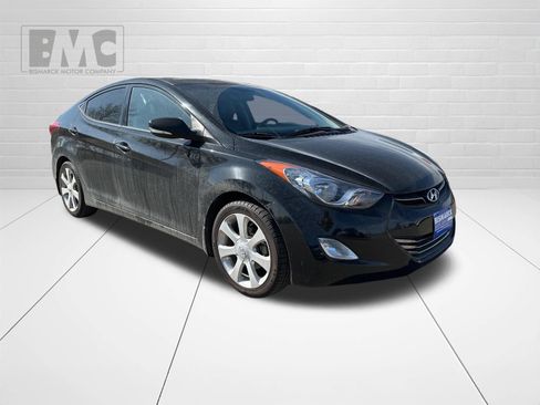 Used 2013 Hyundai Elantra Limited w/ Technology Pkg image 2