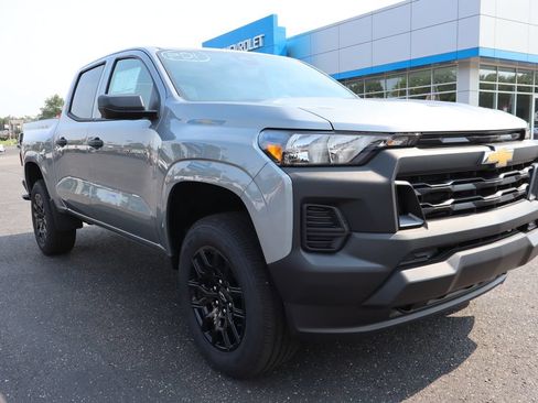 New 2026 Chevrolet Colorado W/T w/ WT Custom Package AWD/4WD image 2