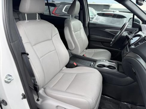 Used 2023 Honda Passport EX-L image 18