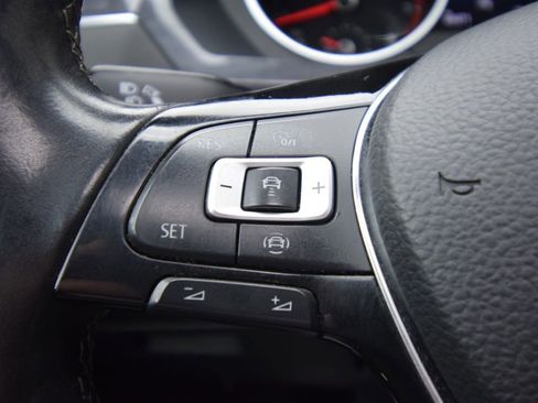 Used 2021 Volkswagen Tiguan SE R-Line image 38