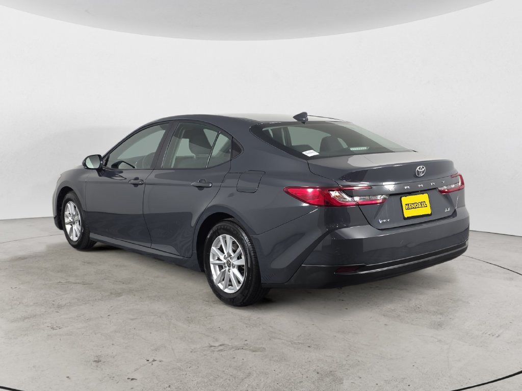 Used 2025 Toyota Camry LE FWD image 7