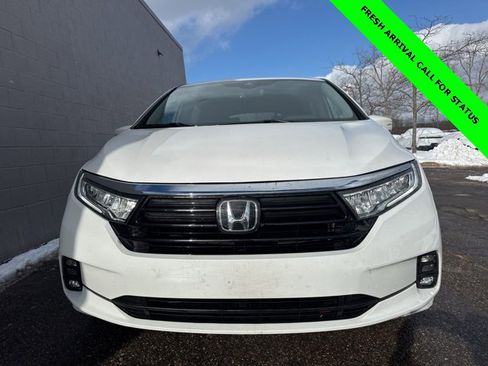 Used 2024 Honda Odyssey EX-L image 2