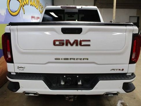 Certified 2022 GMC Sierra 1500 AT4 w/ AT4 Premium Package AWD/4WD image 5