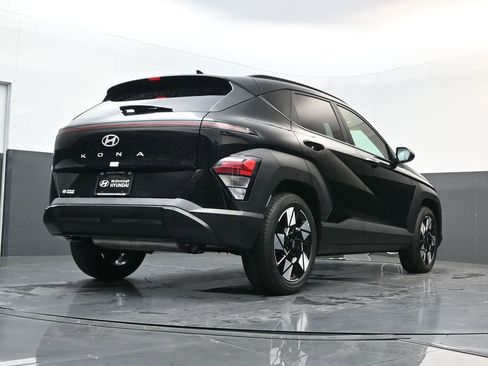 Certified 2025 Hyundai Kona SEL image 16