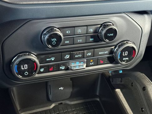 Used 2024 Ford Bronco Raptor AWD/4WD image 20