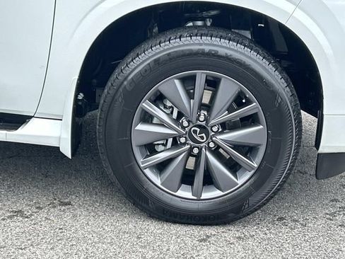 Certified 2026 INFINITI QX80 Pure w/ Cargo Package RWD image 9